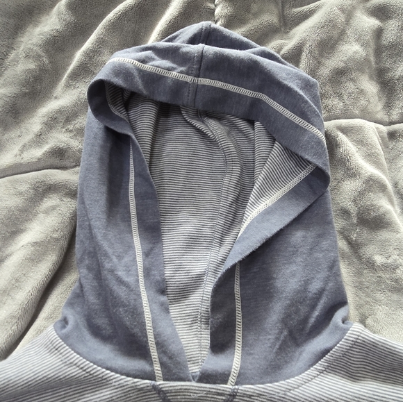 Mens long sleeve hoodie - brand Armani Exchange - size XL - Picture 4 of 5
